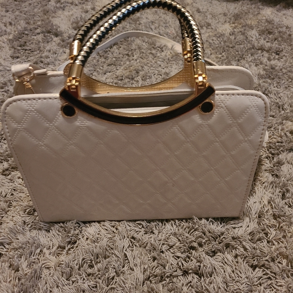 White crossbody/shoulder bag/handbag hp🔥🔥🔥🔥 - Picture 3 of 10